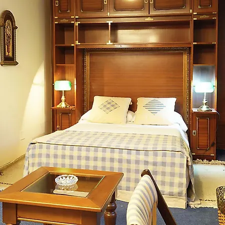 Villa With Private Pool,near The , Bbq, Wifi *